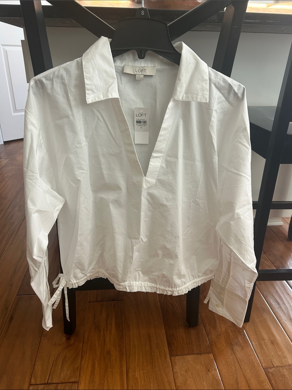 LOFT White V-Neck Collared Drawstring Hem Top. NWT
